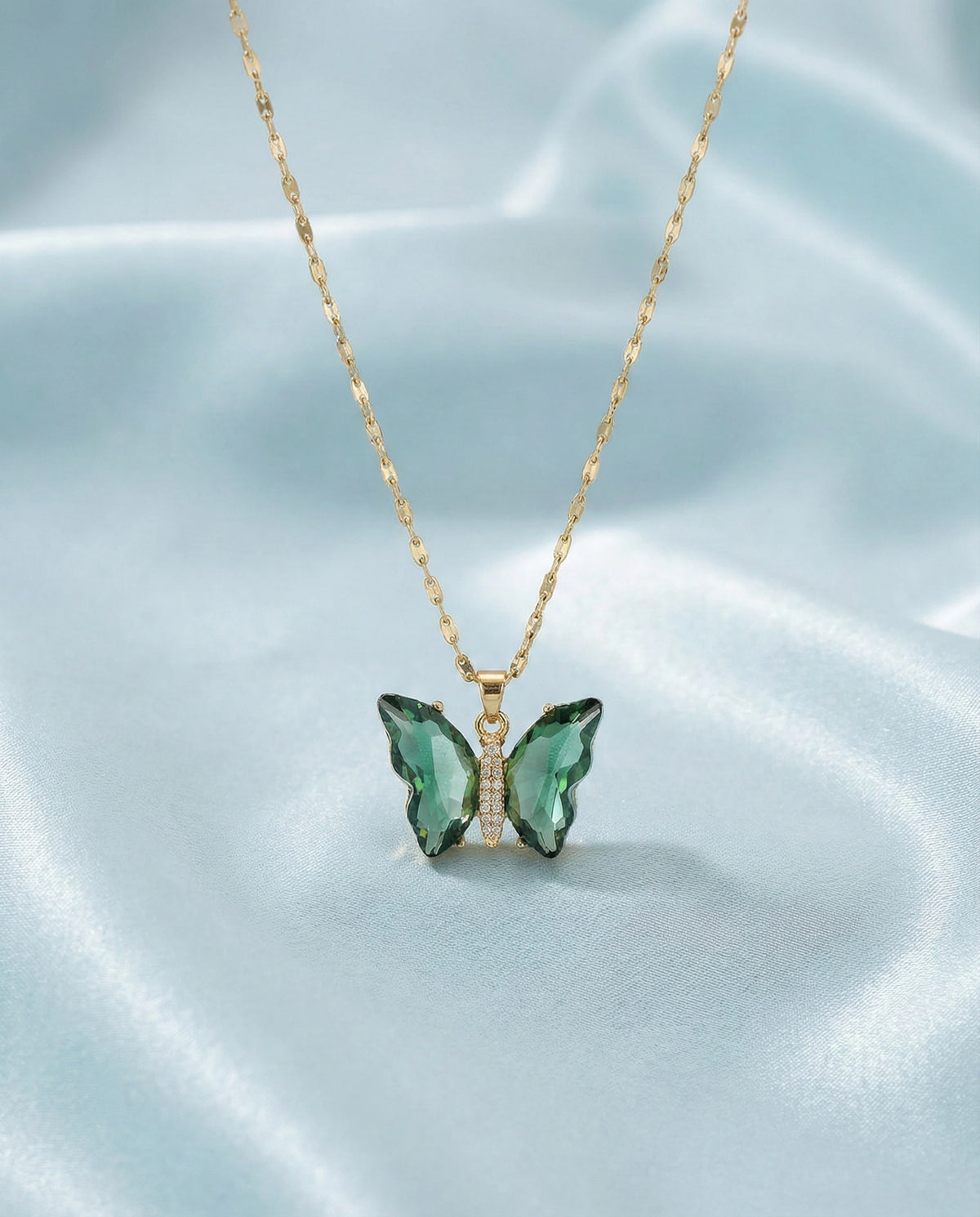 Emerald Flutter Pendant