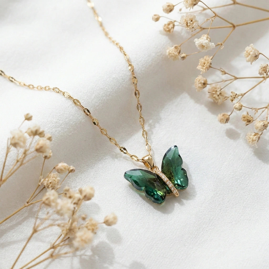 Emerald Flutter Pendant