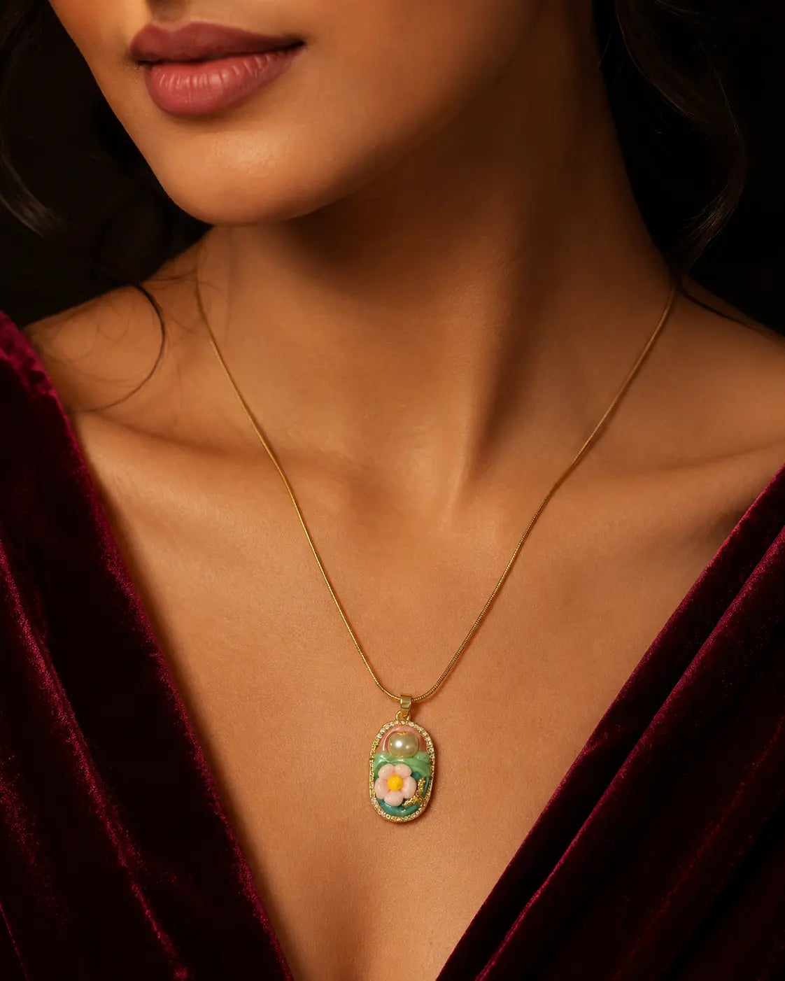Flora Cameo Pendant