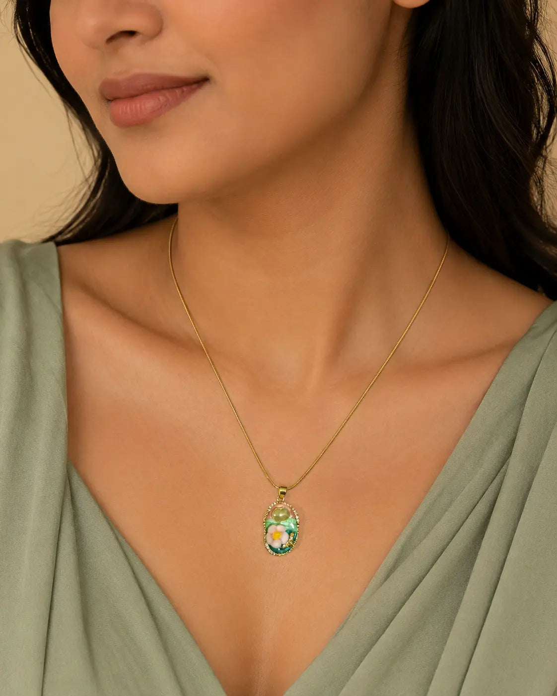Flora Cameo Pendant