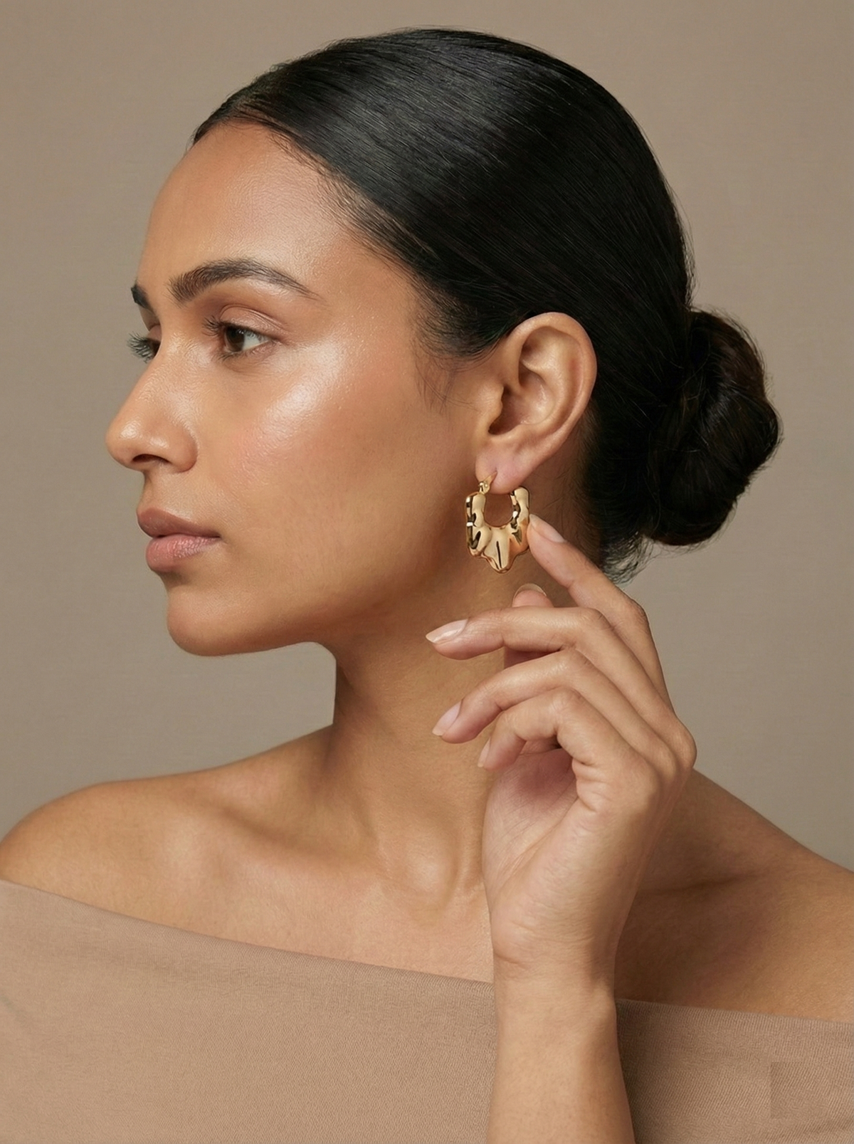 Bold Amour Hoops